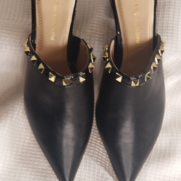 GORGEOUS Adrienne Vittadini Mules - Picture 2 of 13